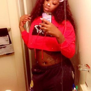 Meet your Posher, Shenita